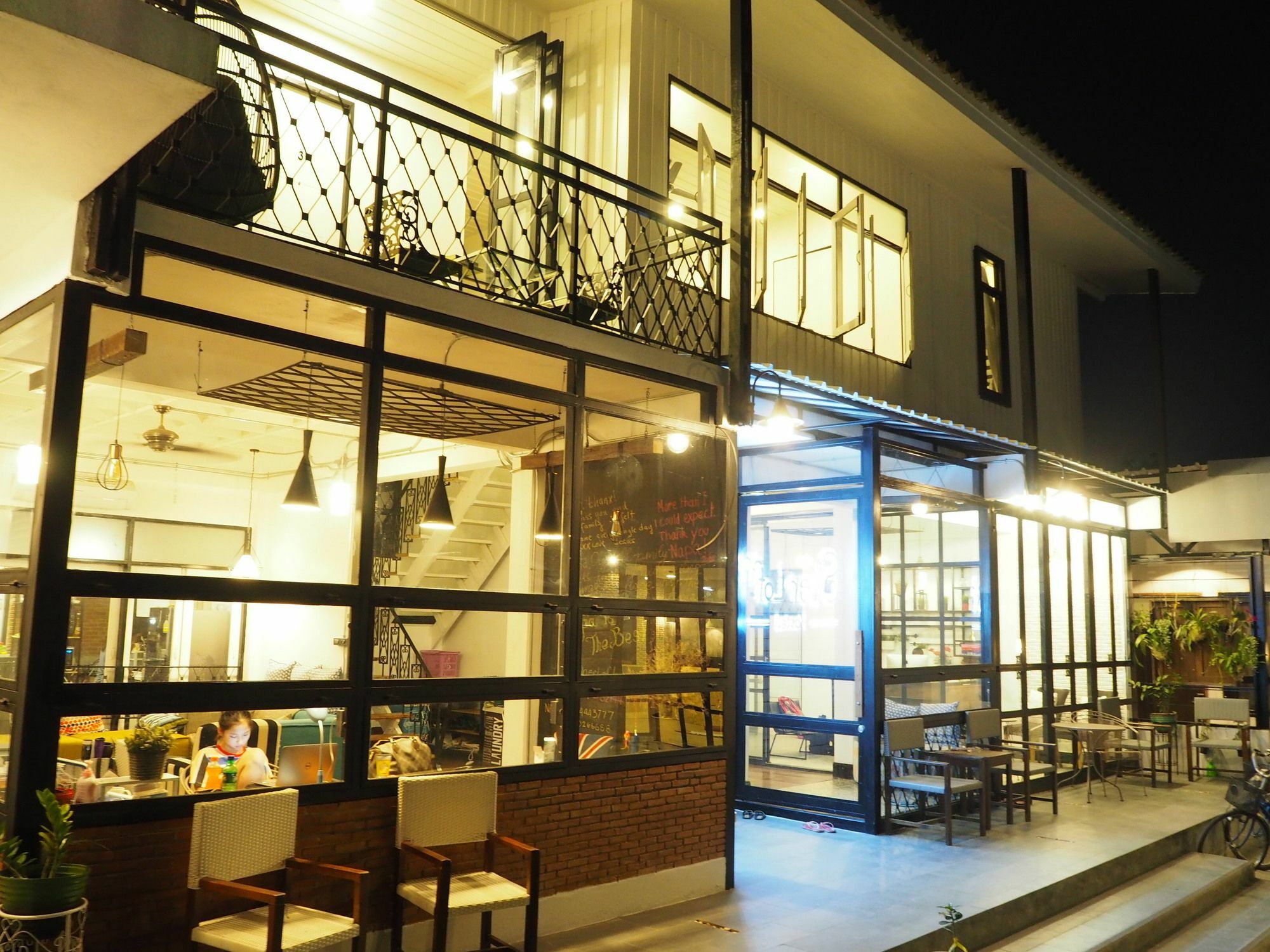 Sherloft & छात्रावास Chiang Mai